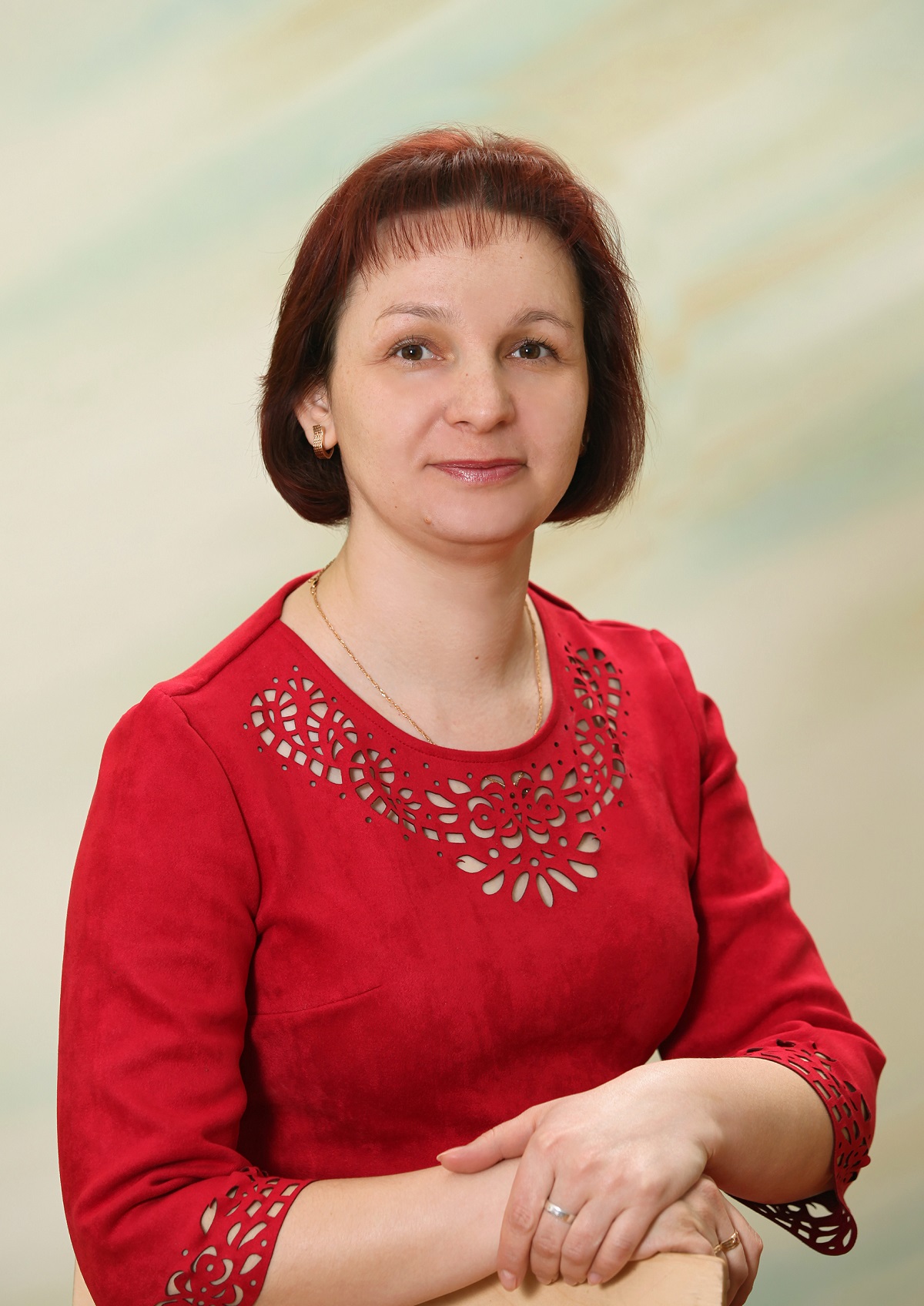 Базарова  Елена  Викторовна.